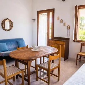 Casa vacanze Casetta Delle Allodole, Santa Caterina Di Pittinuri (Sardinia)